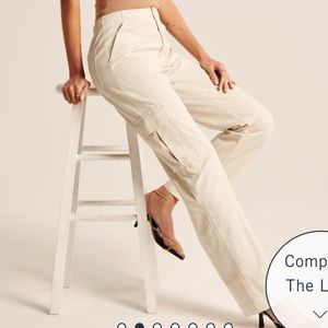 ABERCROMBIE NWT - Relaxed Cargo Pant Cream
